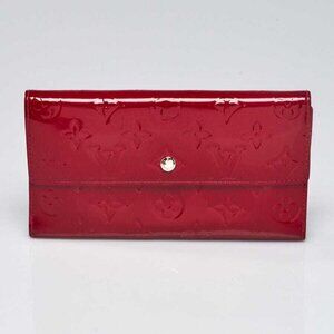 Louis Vuitton Pomme D'Amour Monogram Vernis Porte Tresor International Wallet